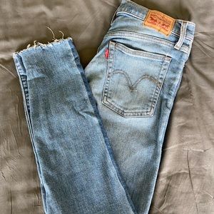 Levi’s Wedgie Skinny Jeans